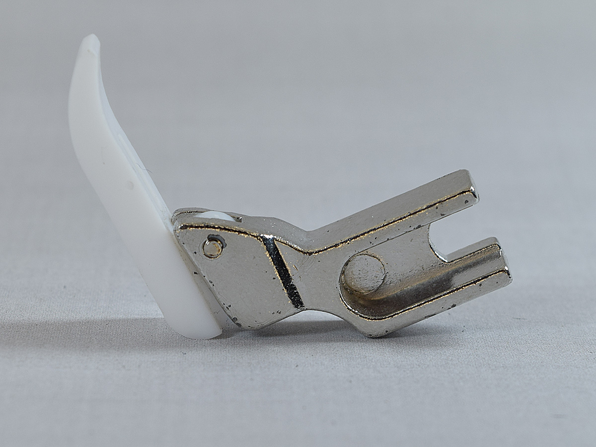 Лапка фторопластовая T363