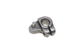 10067995 Кронштейн