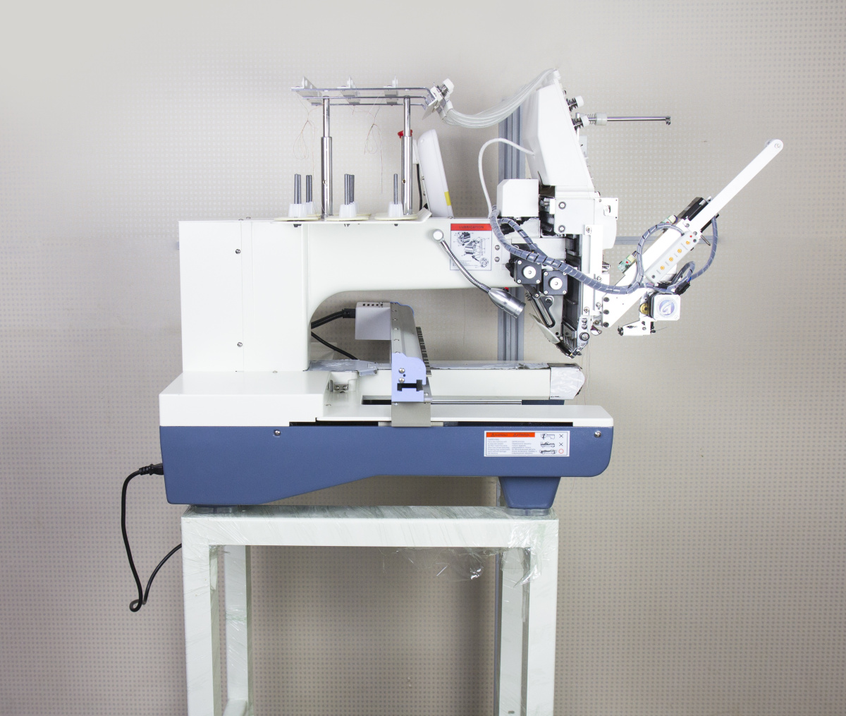 Вышивальная машина JY-1201 (350х500) + пайеточное устройство + шнуровое устройство